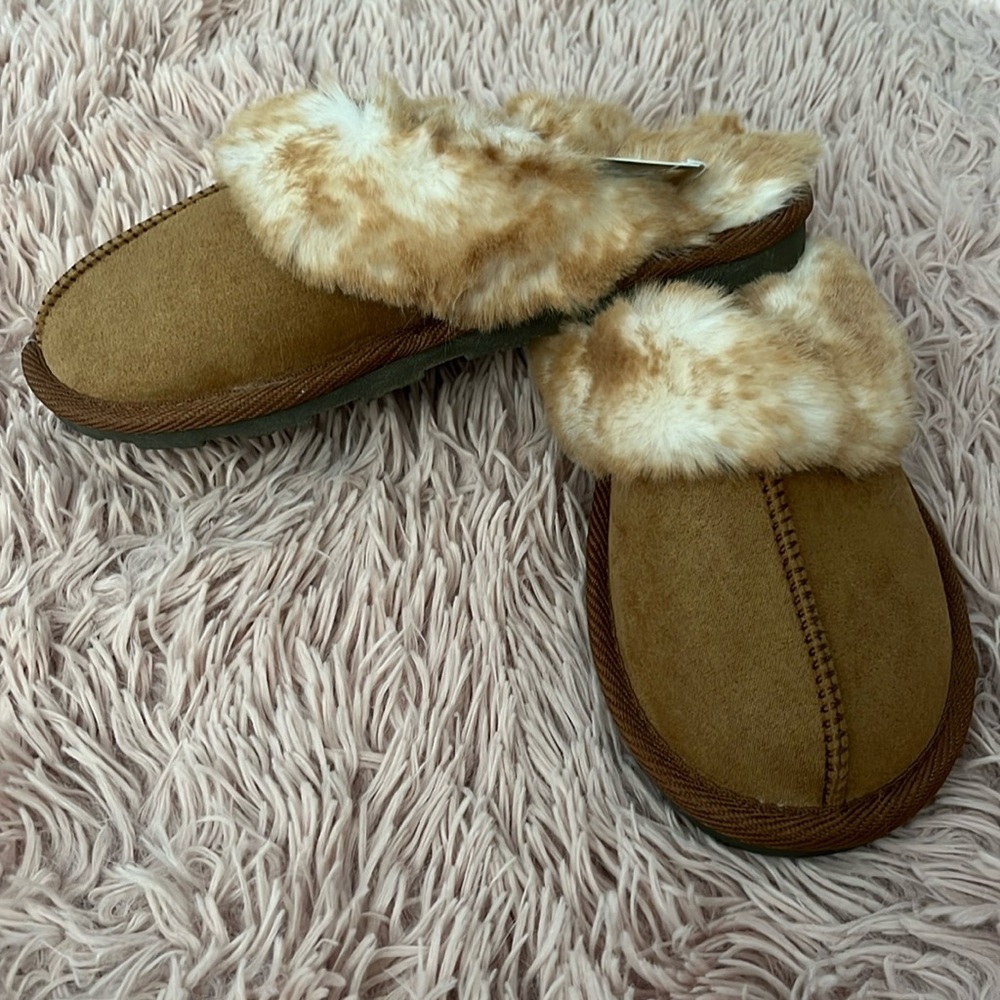 Cat & Jack girls slippers, size 2